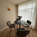 Romantic Jacuzzi In The Center Lejlighed