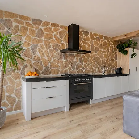 Romantic Jacuzzi In The Center Daire *