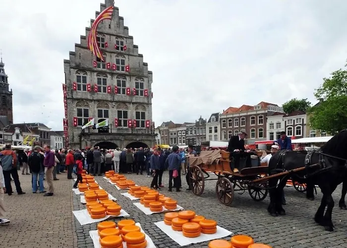 Romantic Jacuzzi In The Center